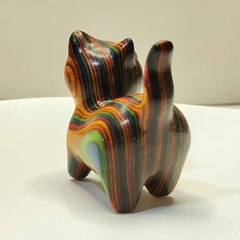 Creative wooden sculpture small cat